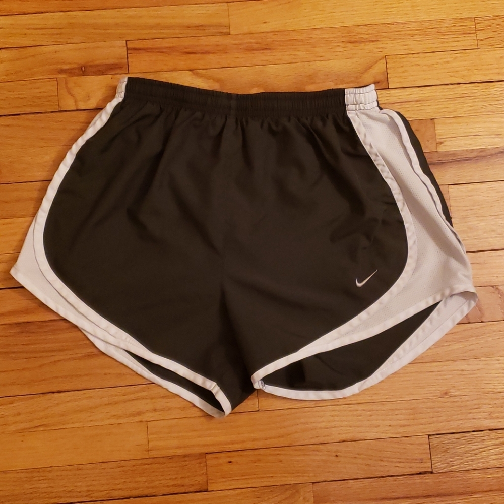 Small Nike Dri-Fit Gray&White Shorts